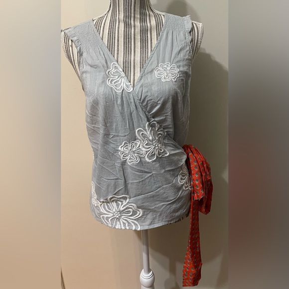 Anthropologie Wrap Floral Design with silk tie by Lithe. - Picture 1 of 4